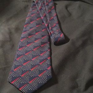 OLEG CASSINI POLYESTER TIE